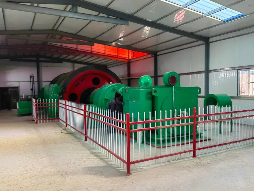 Application of Dual-Parallel High-Voltage Inverter in Permanent Magnet Winch